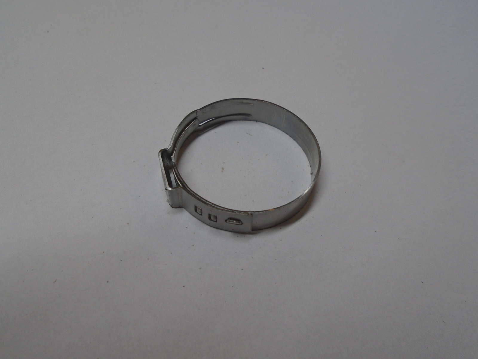 Clip expansion connector for nipple 22mm